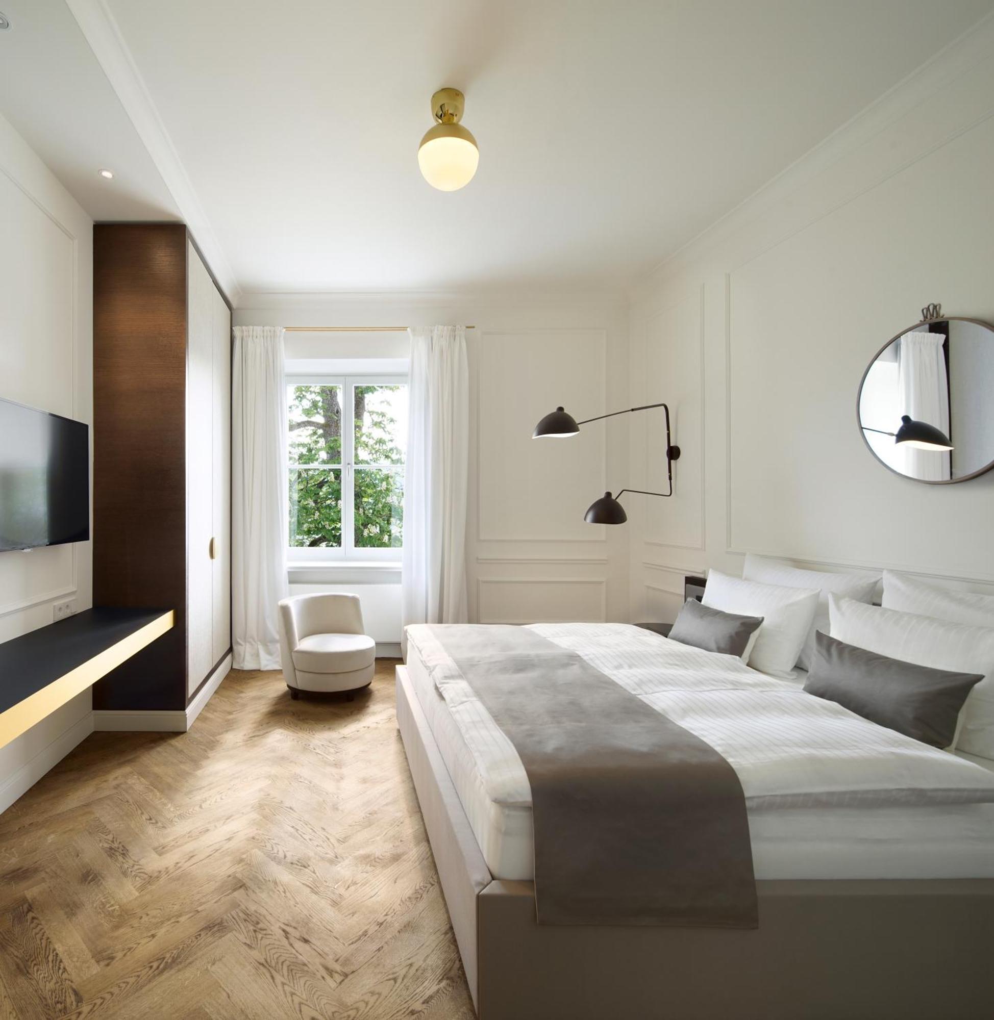 Das Tegernsee Bagian luar foto A room at the Hotel Axelmannstein