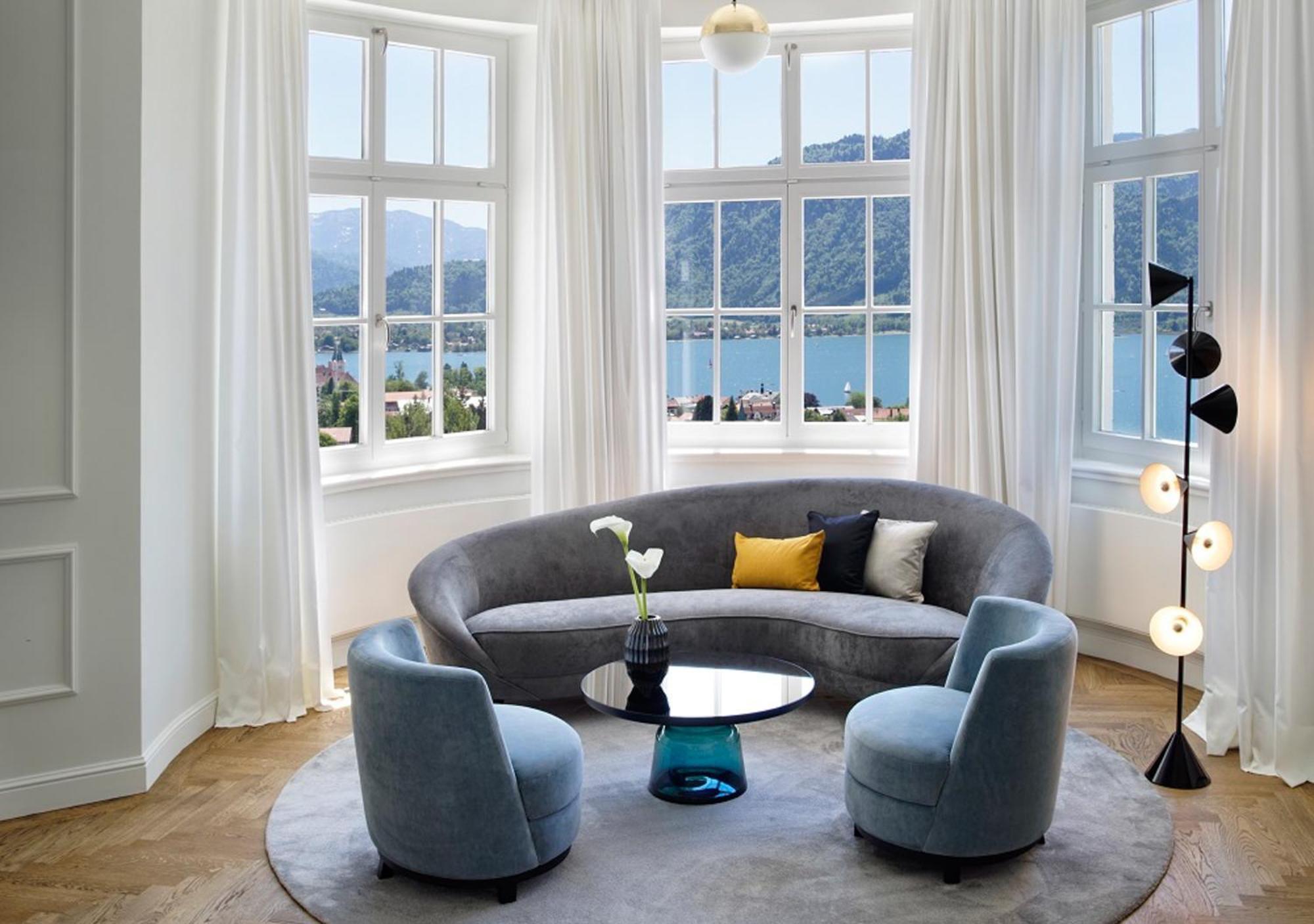 Das Tegernsee Bagian luar foto Interior of the hotel