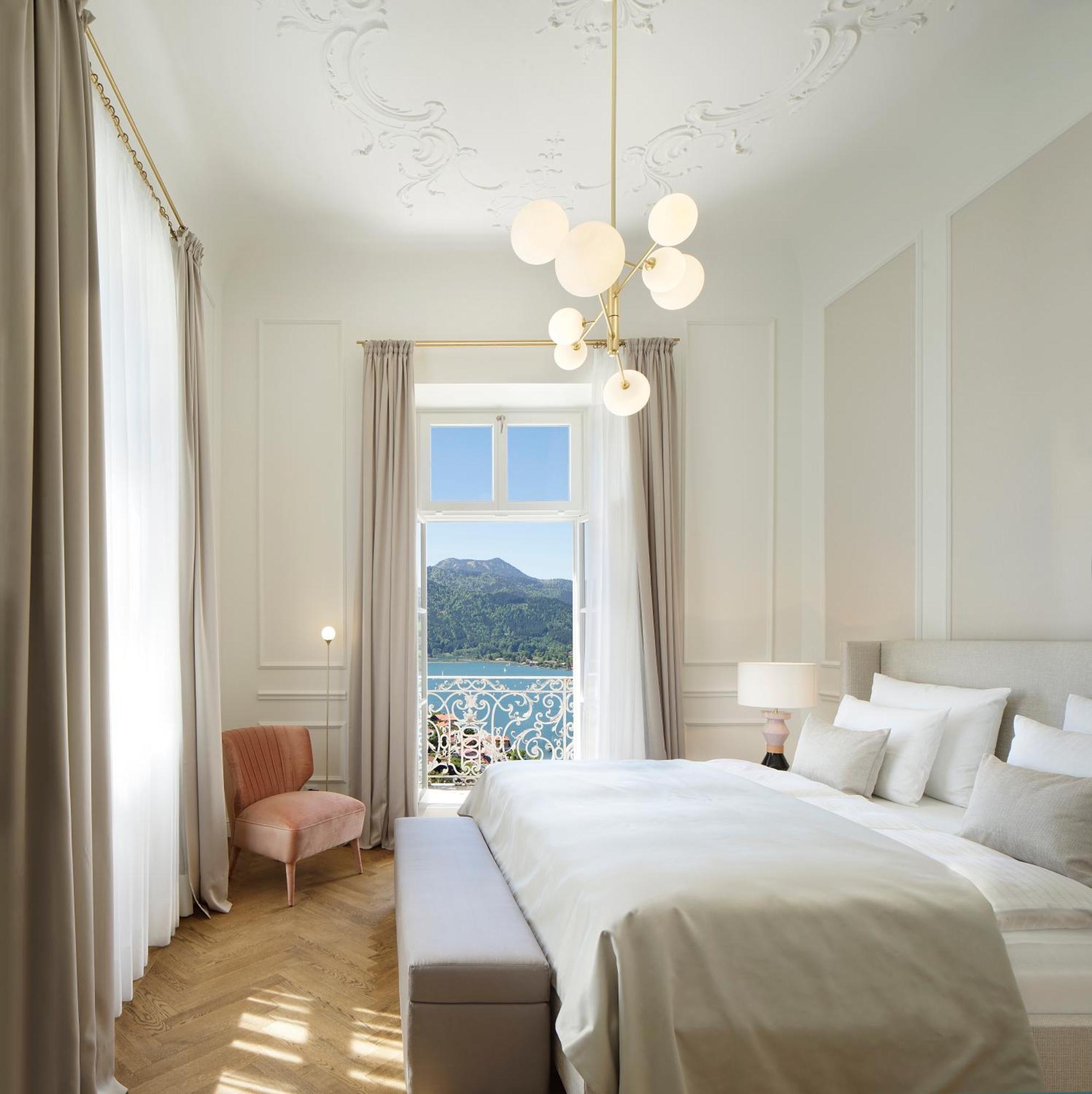 Das Tegernsee Bagian luar foto Deluxe Sea View Room